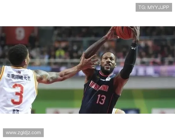 南京同曦主场迎战广东宏远强强对决上演新赛季焦点之战