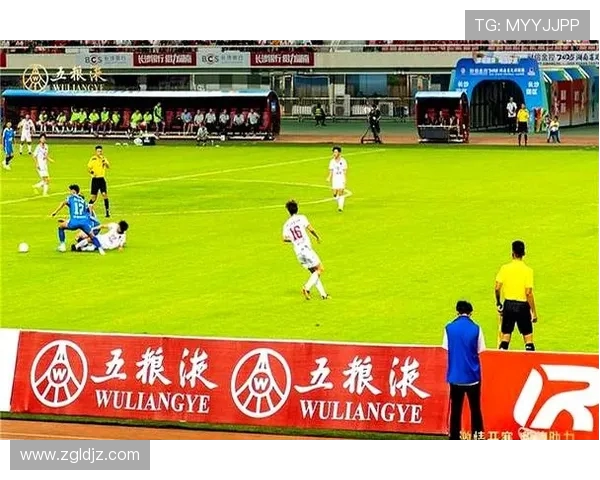 湘超足球联赛激战正酣 本土球队崛起助力地方体育发展