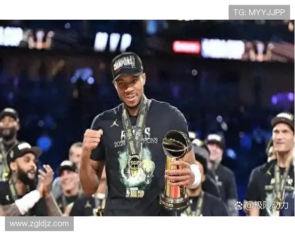 火箭队挑战马刺队激战正酣 球迷热议两队未来走向与核心球员表现